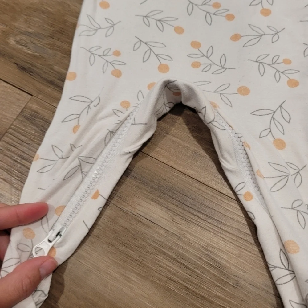 Lemon & Loom Baby Pajamas Size 0-3 Months